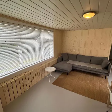 Gezellige Op Steenworp Afstand Het *