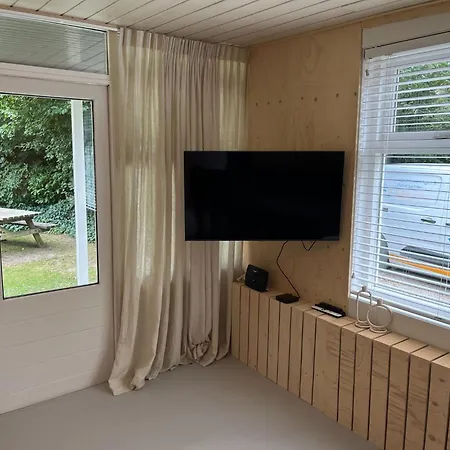 Gezellige Op Steenworp Afstand Het * Ouddorp