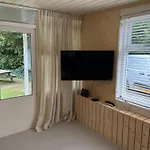 Gezellige Op Steenworp Afstand Het * 우도르프